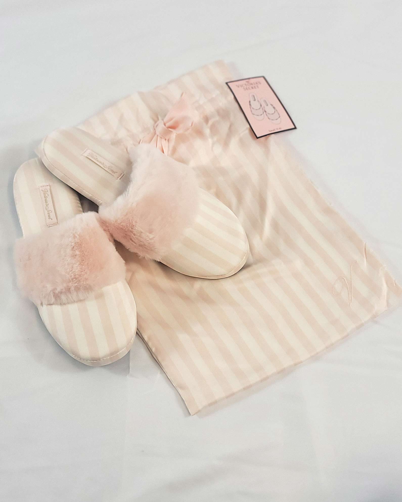 Victoria Secrets Slippers Pink White Size Small