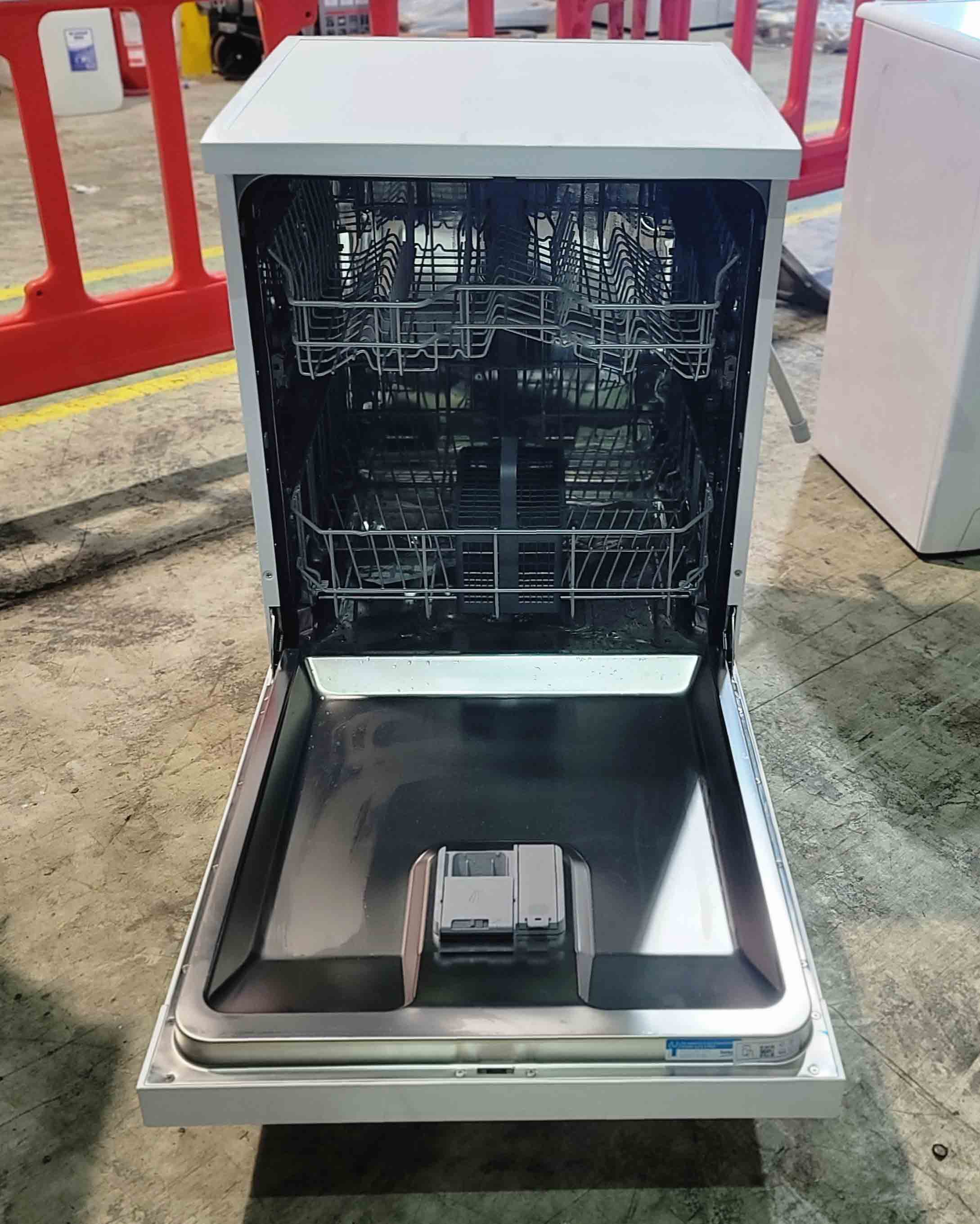 Beko Dishwasher White DVN04X20W