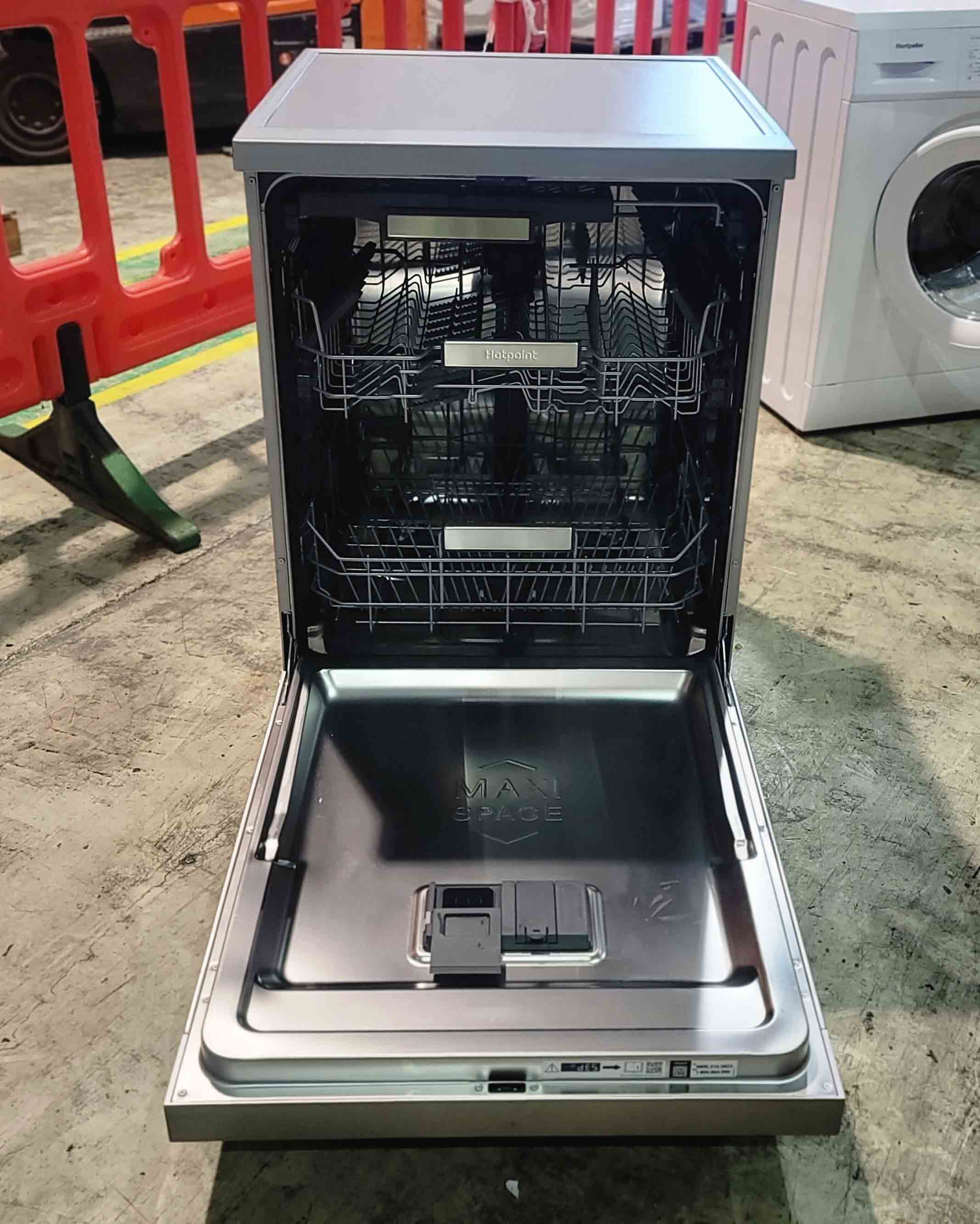 Dishwasher Hotpoint Grey H7FHS51X UK