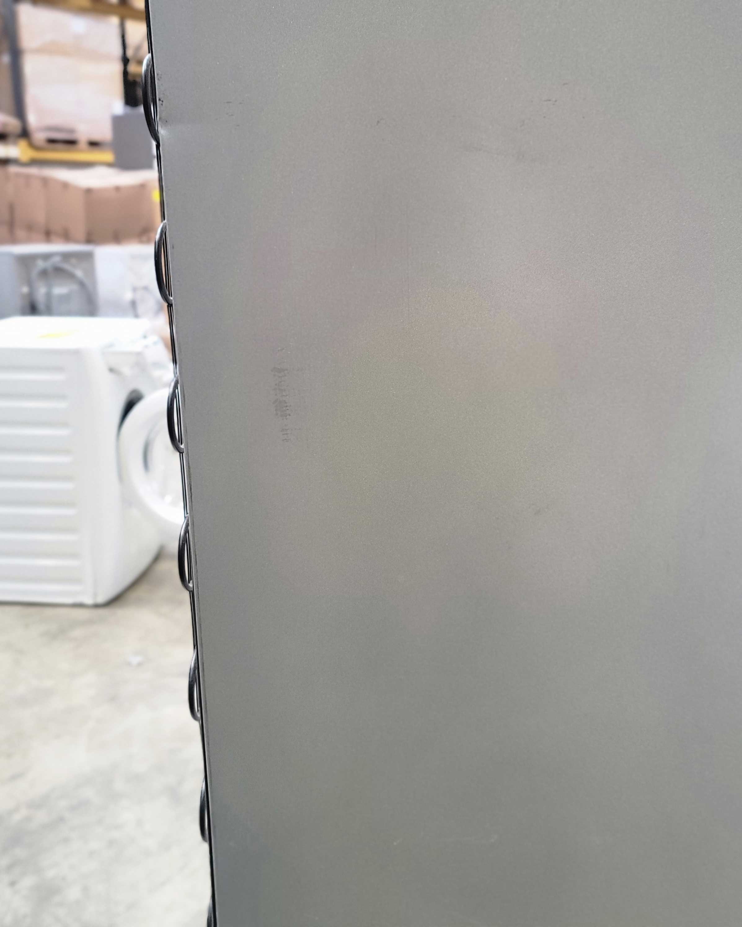BLOMBERG Fridge Freezer 