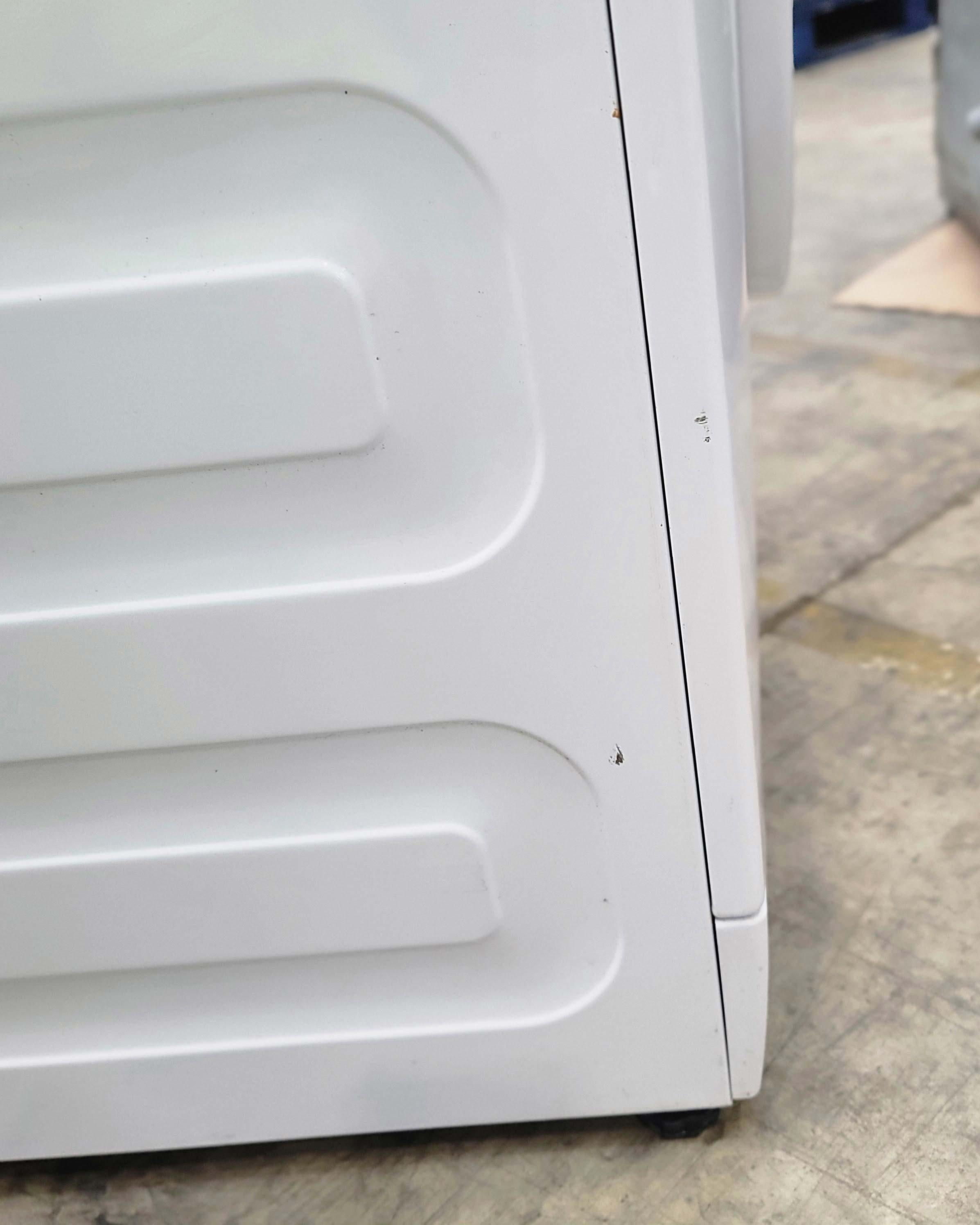 Beko 7kg White Washing Machine WM74135W