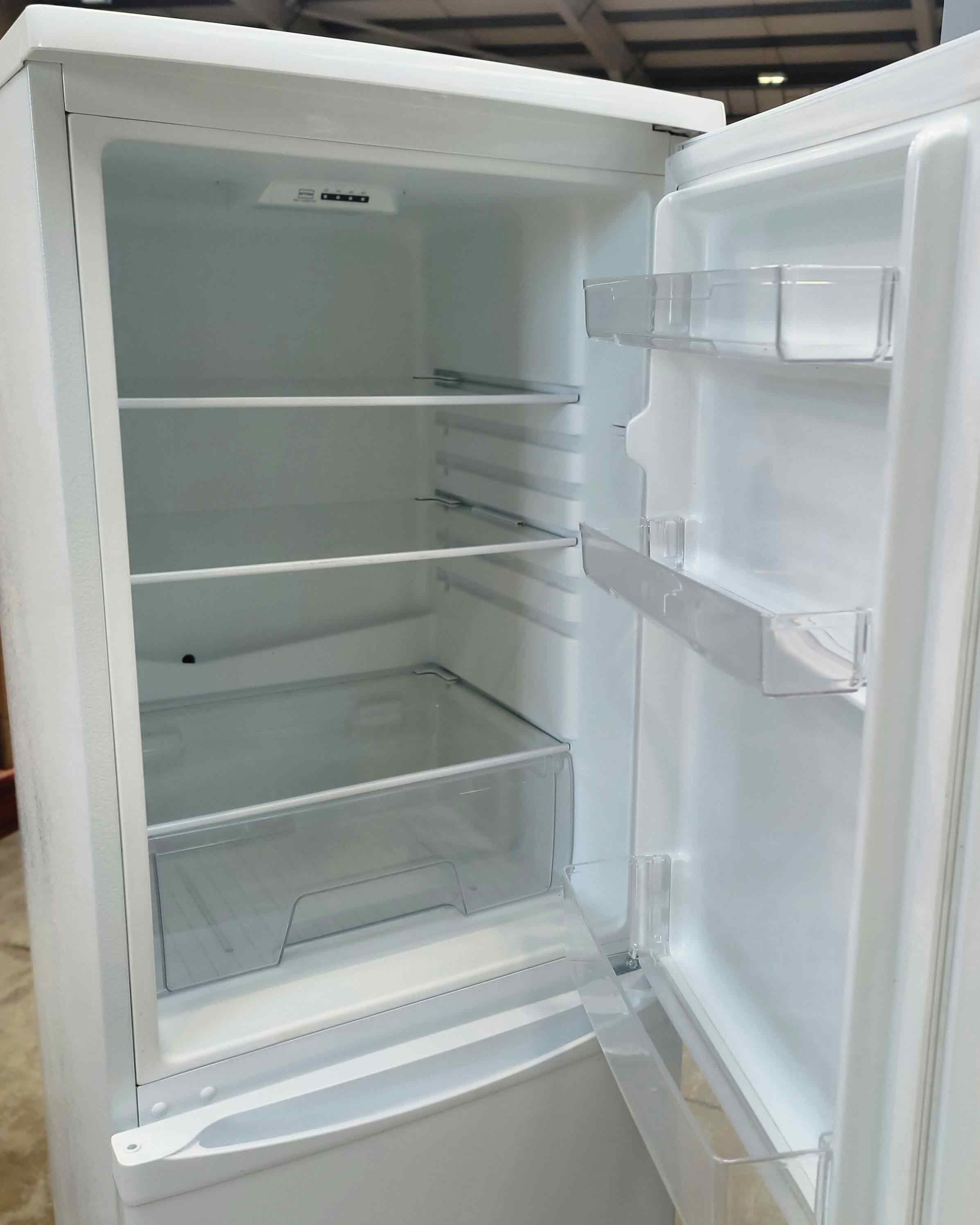 BUSH Fridge Open