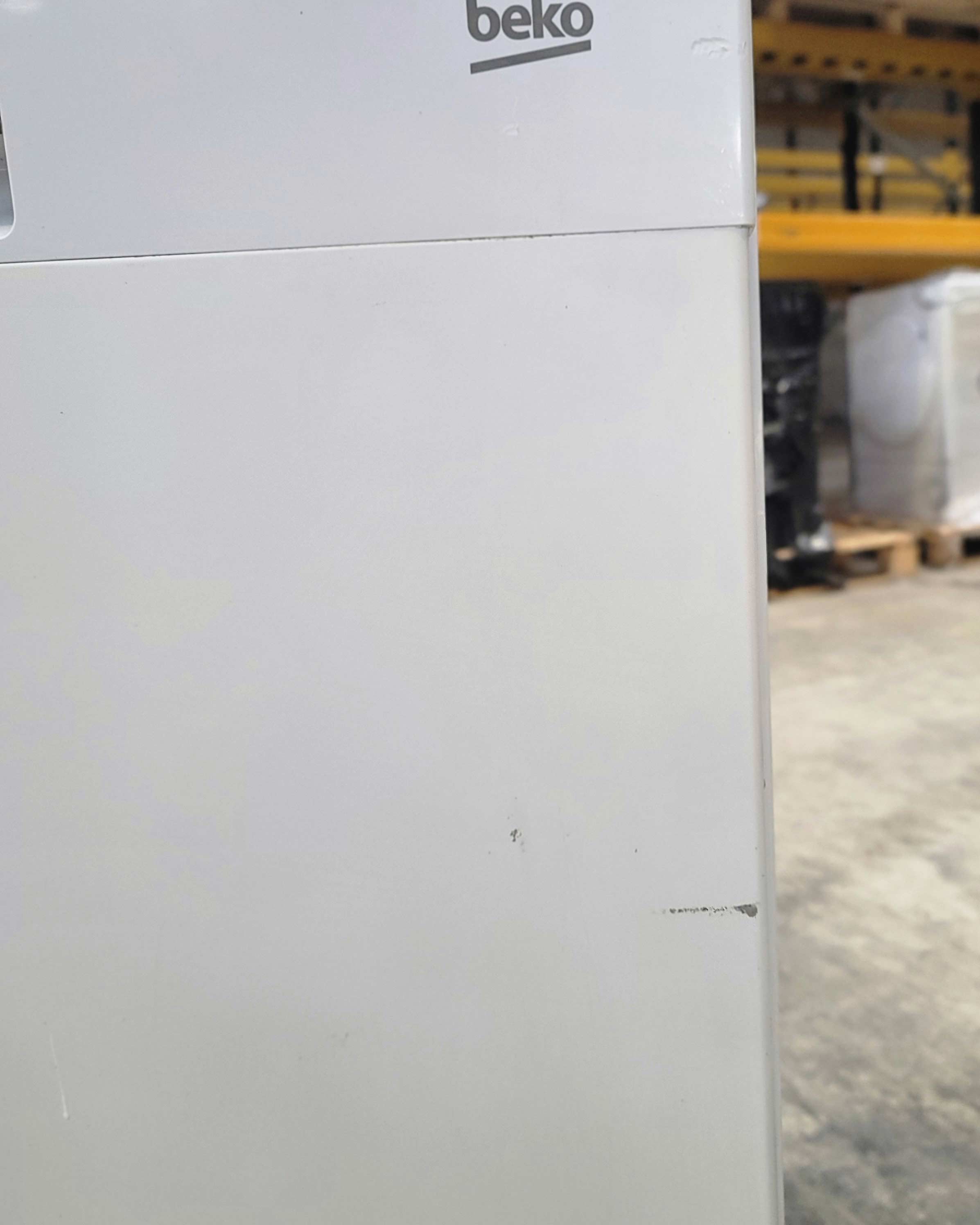 BEKO Dishwasher DFN05X11W White