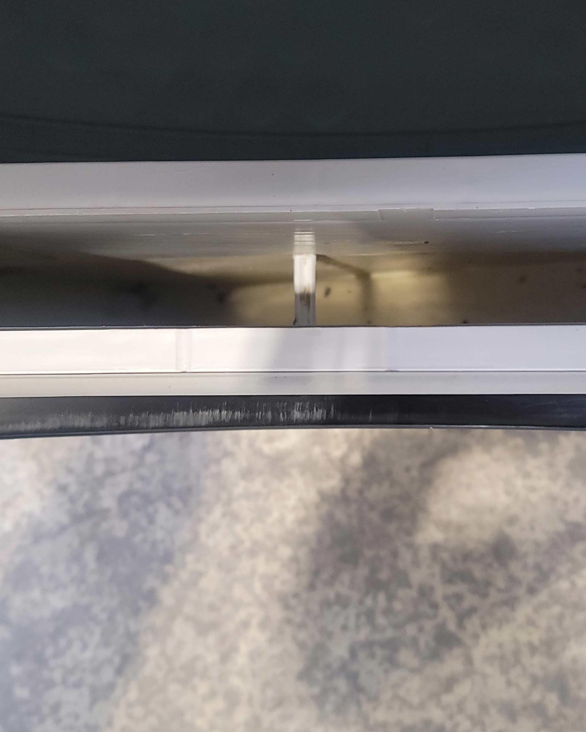 HOOVER Black 9kg Vented Dryer HLV9DGB-80