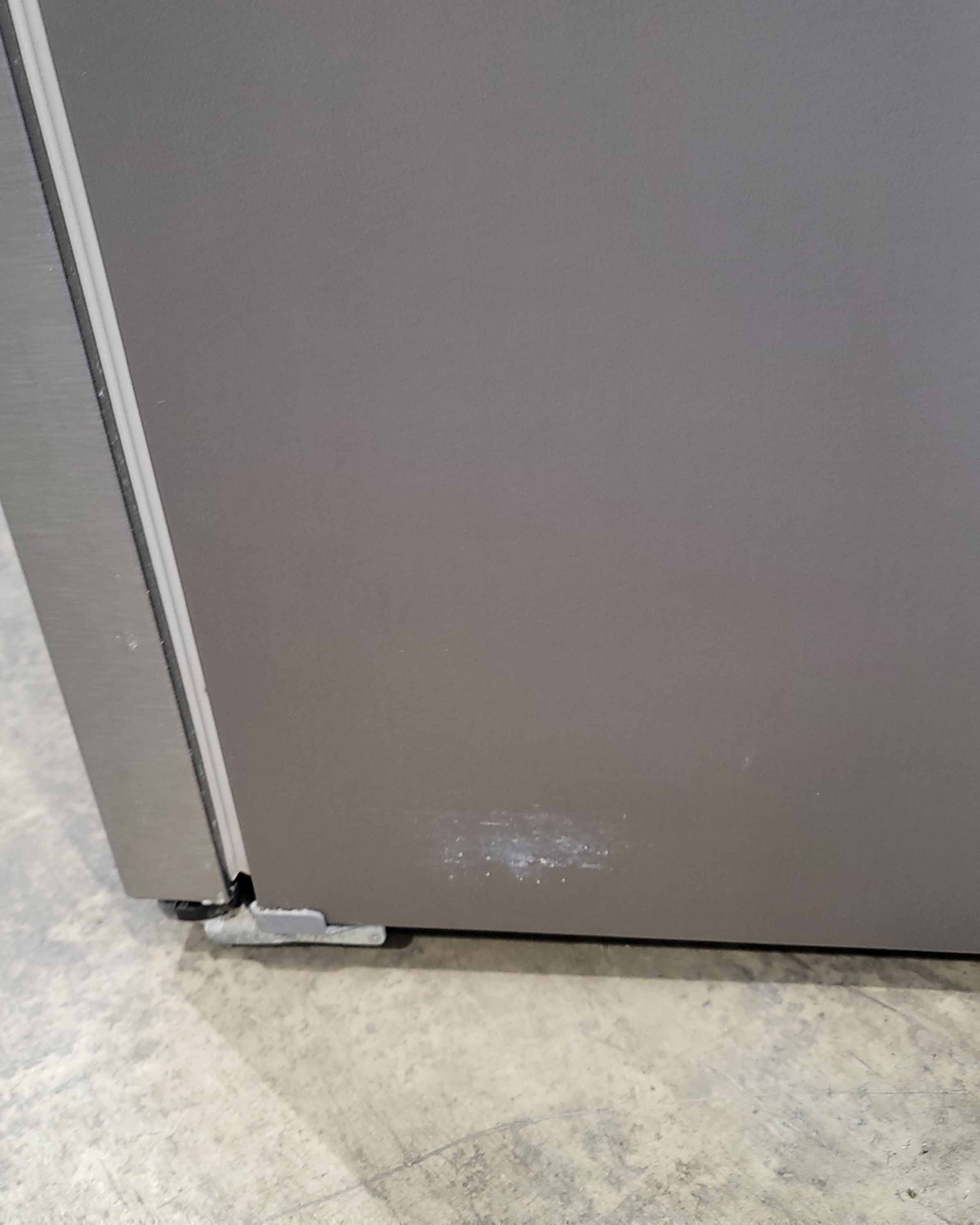 SAMSUNG Large Silver Fridge Freezer RB37J5330SA