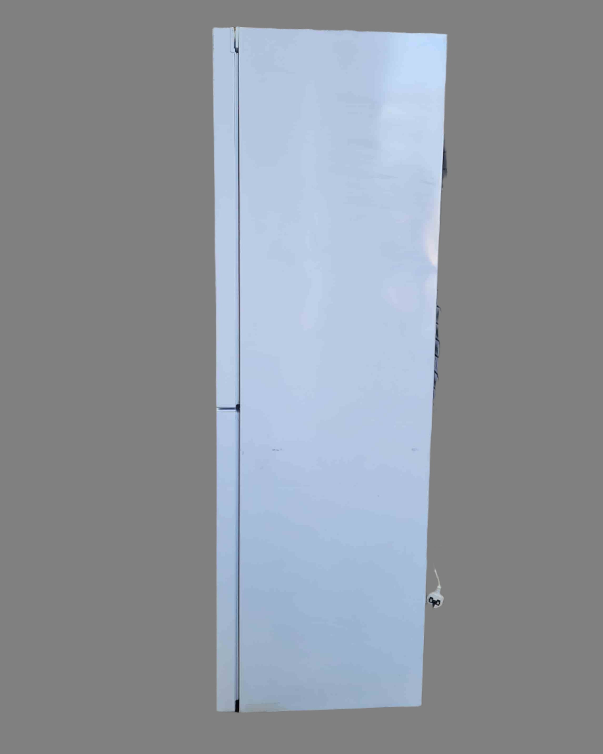 HOTPOINT Large Fridge Freezer SMX 95 TU White
