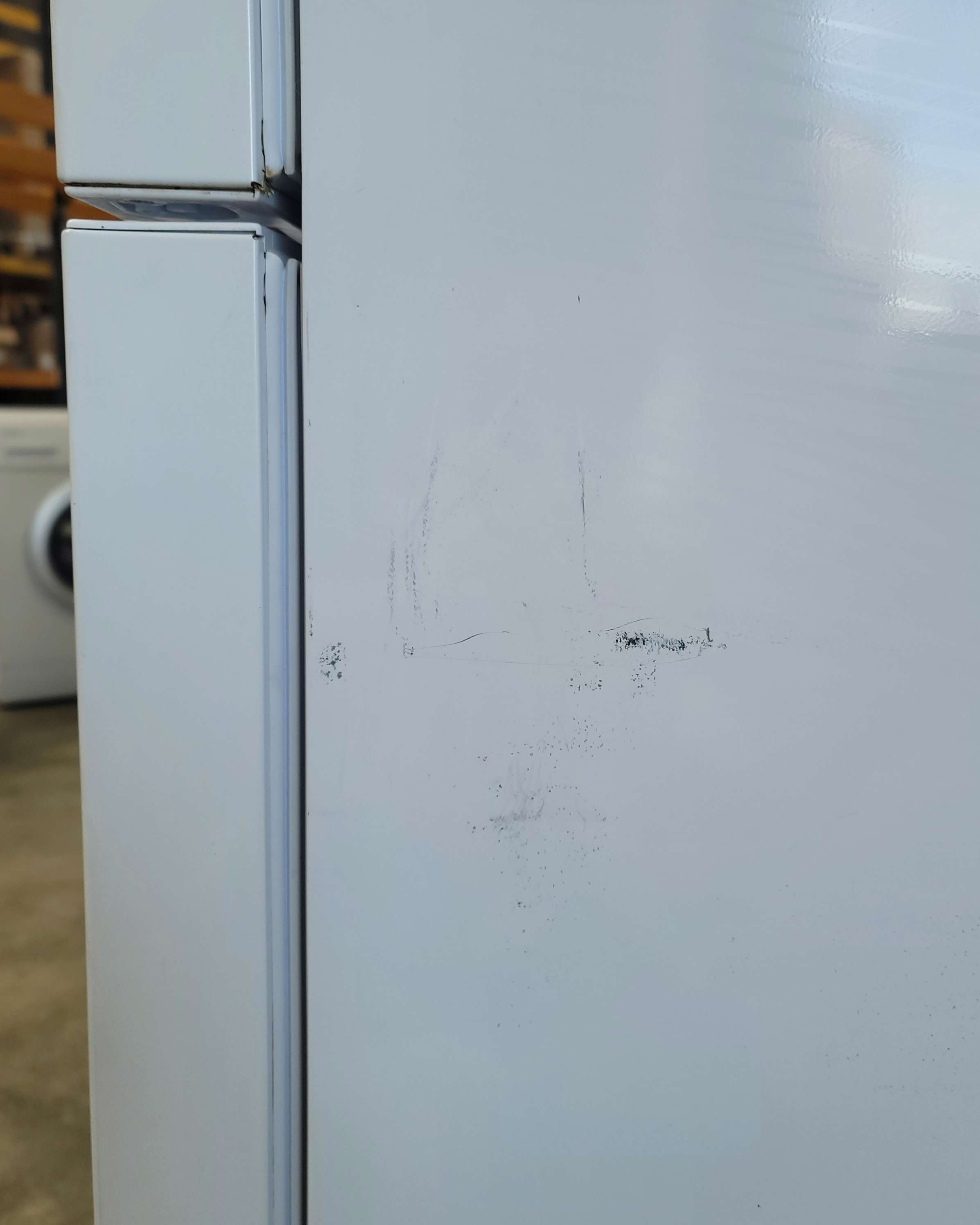HOTPOINT Large Fridge Freezer SMX 95 TU White