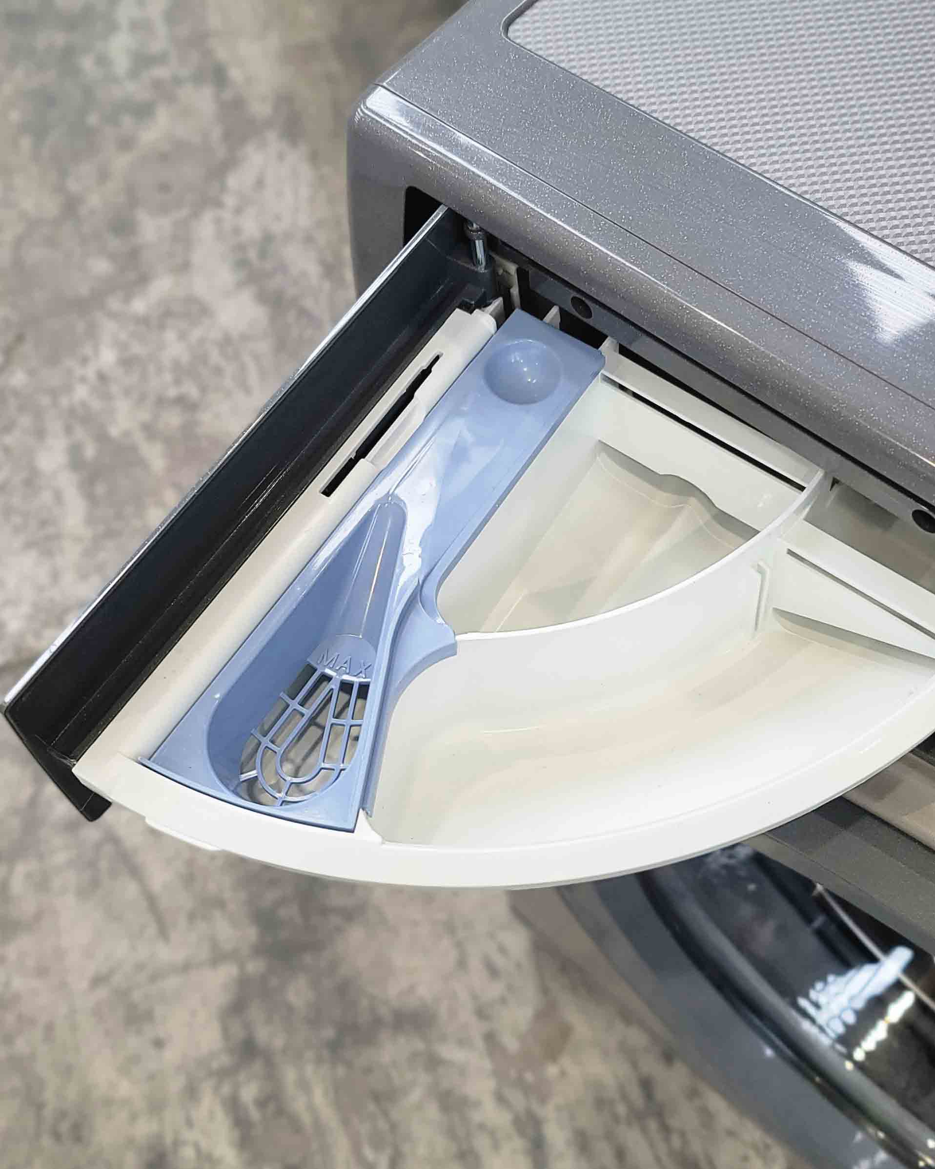 HOTPOINT Washing Machine NSWM946 Grey 9kg