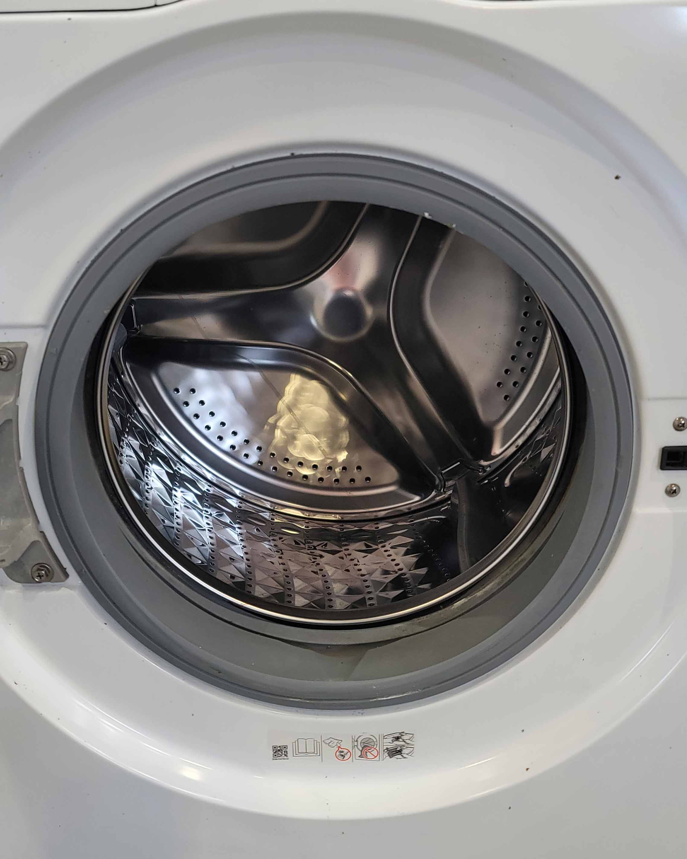SAMSUNG Washing Machine WF70F5E2W4W 7kg White